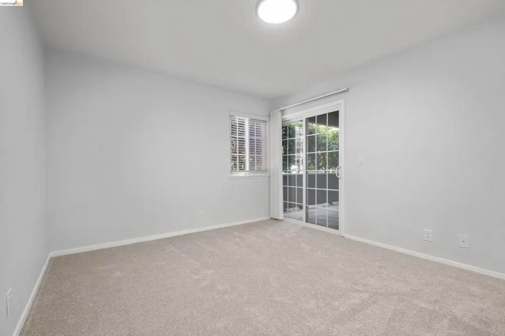 580 Canyon Oaks #D Oakland, CA 94605