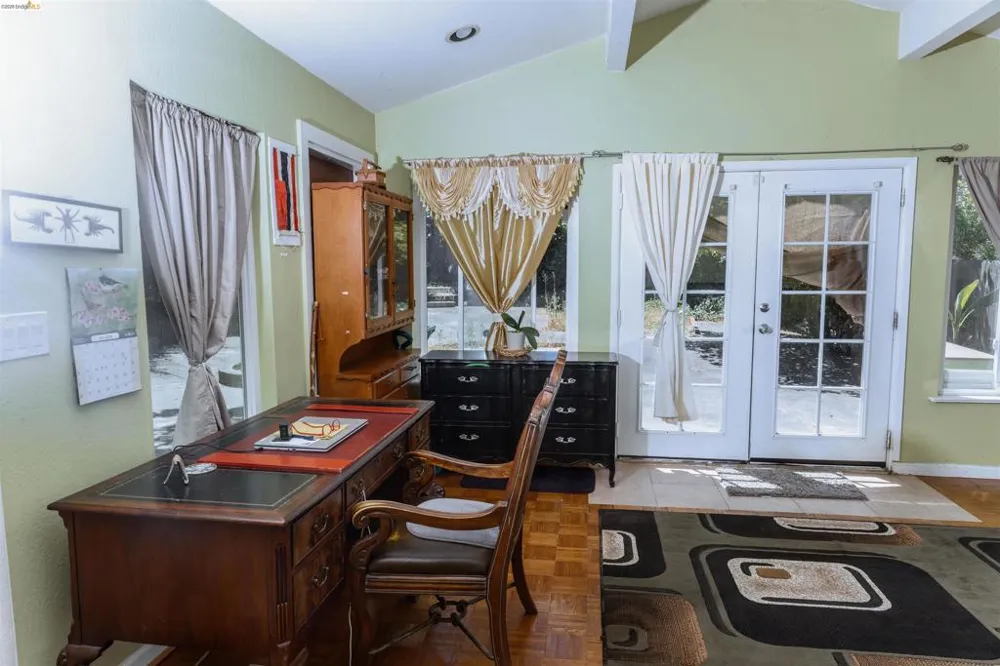 767 Marlesta Rd Pinole, CA 94564
