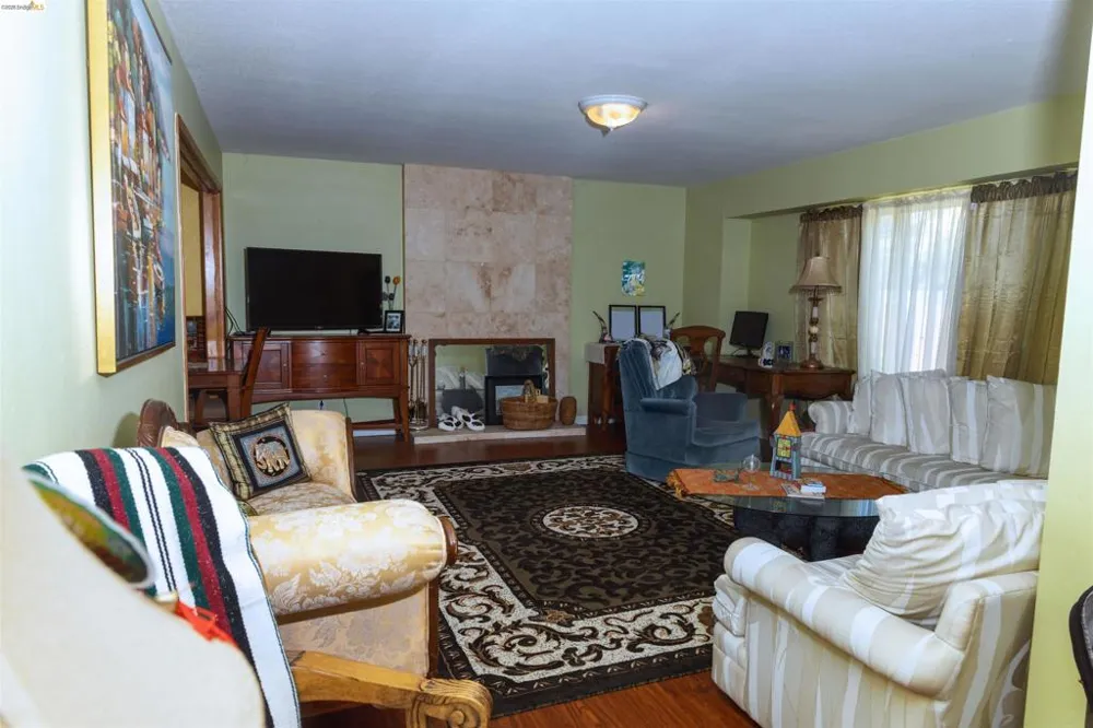767 Marlesta Rd Pinole, CA 94564