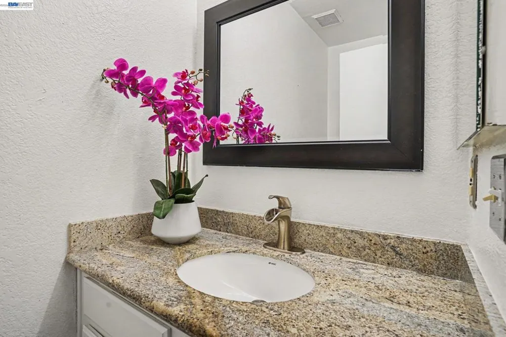 14374 Outrigger San Leandro, CA 94577