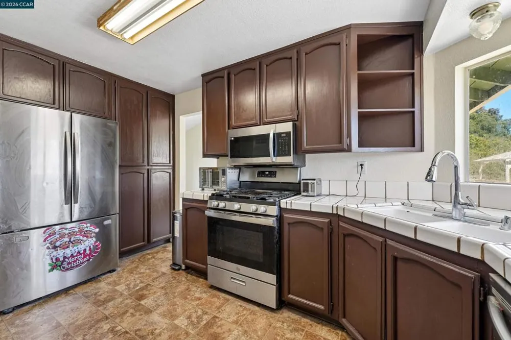 1007 Valley Oak Way Fairfield, CA 94533