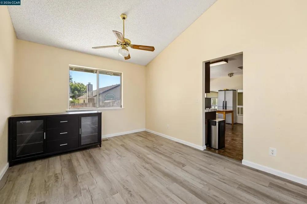 1007 Valley Oak Way Fairfield, CA 94533