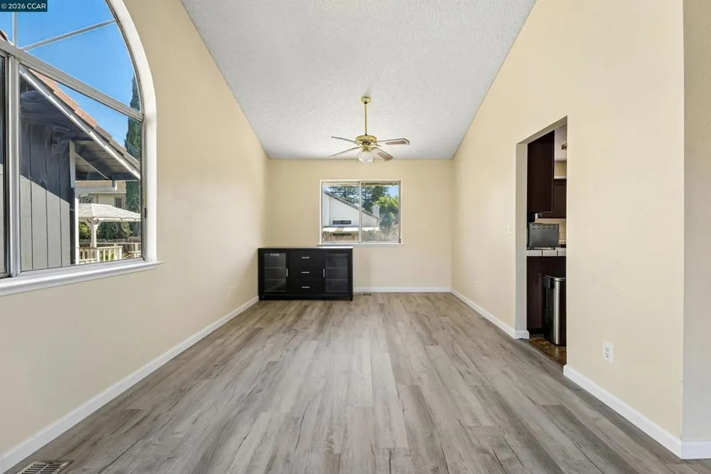 1007 Valley Oak Way Fairfield, CA 94533