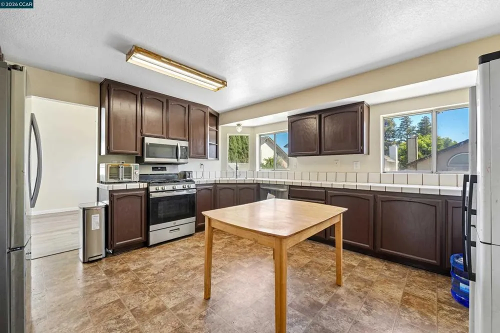1007 Valley Oak Way Fairfield, CA 94533