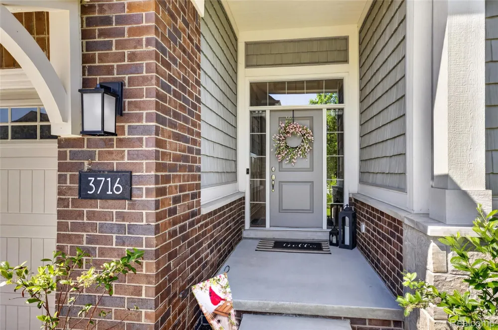 3716 Chatham Pl Brighton Township, MI 48114