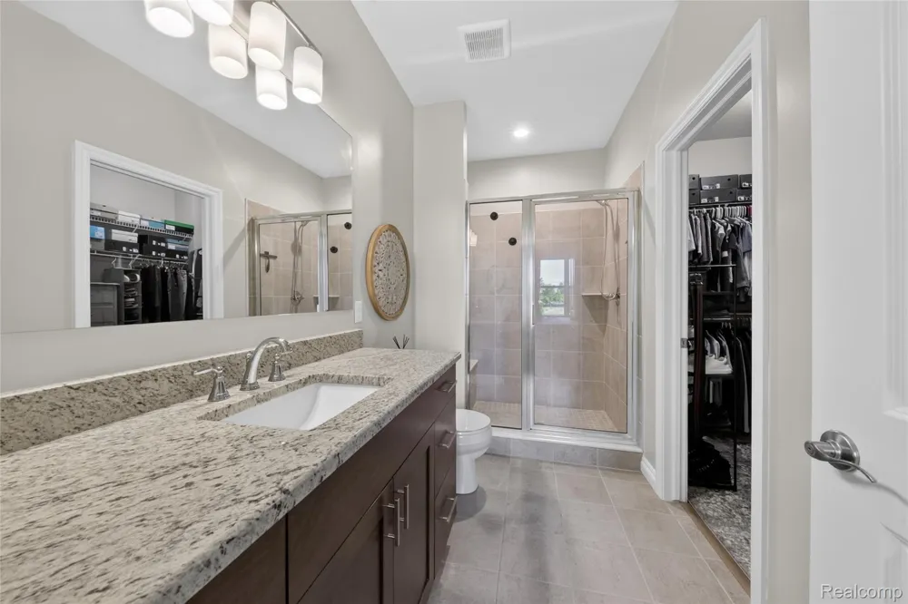 3716 Chatham Pl Brighton Township, MI 48114