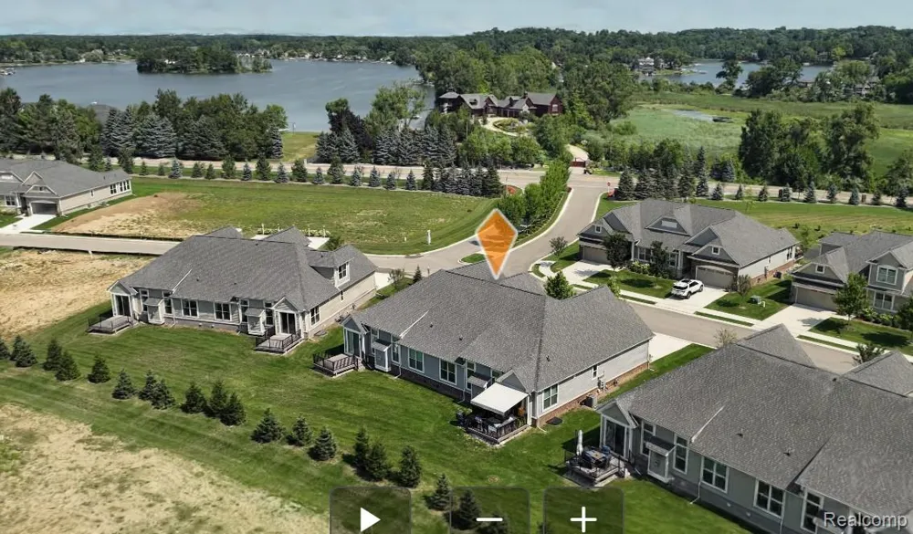 3716 Chatham Pl Brighton Township, MI 48114