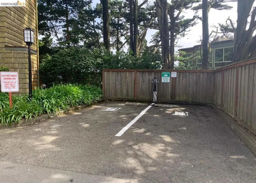 175 Red Rock WAY #APT 209K San Francisco, CA 94131