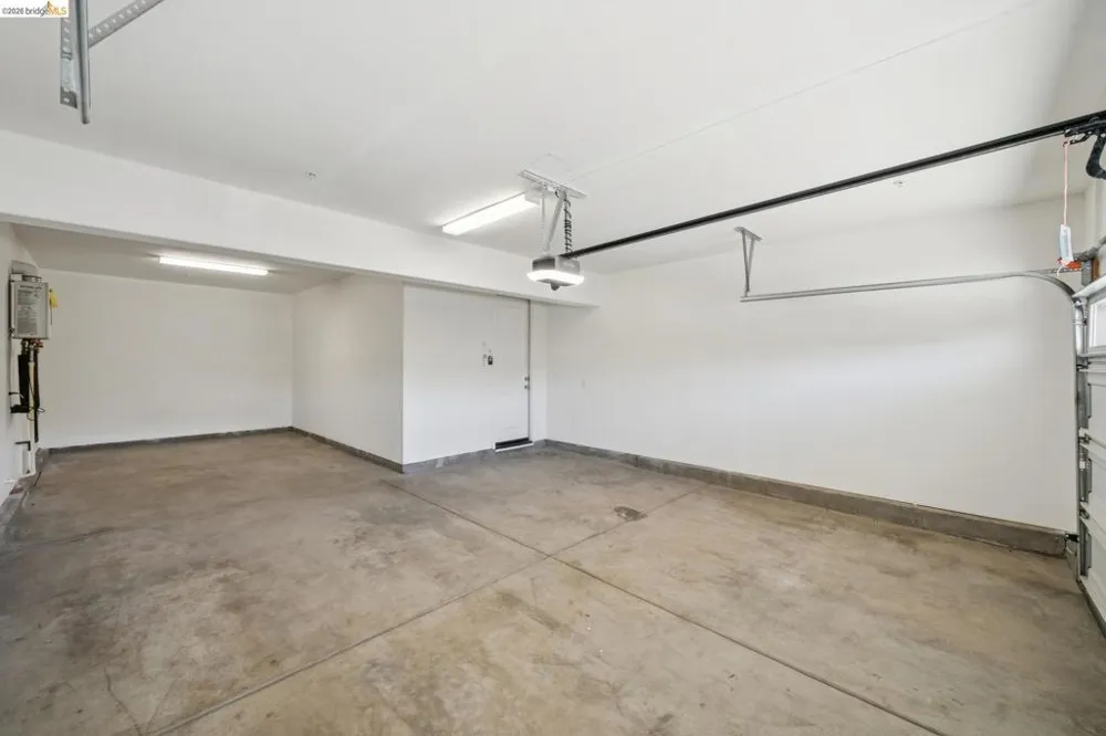 320 Heritage Ln Dixon, CA 95620
