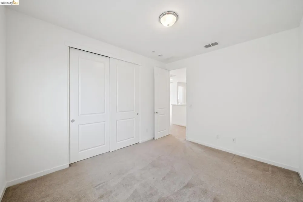 320 Heritage Ln Dixon, CA 95620