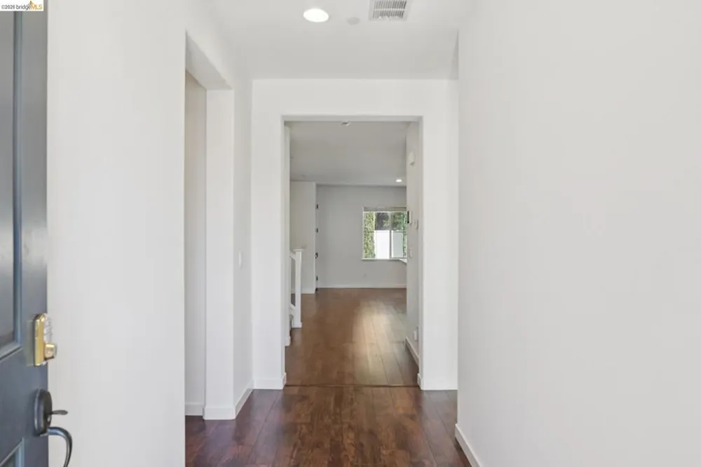 320 Heritage Ln Dixon, CA 95620