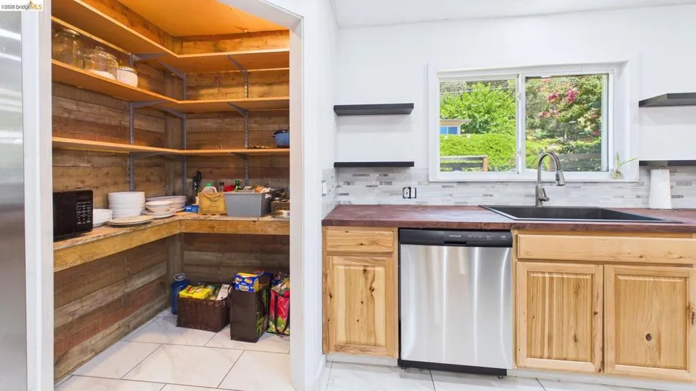 19085 North Dr Jamestown, CA 95327