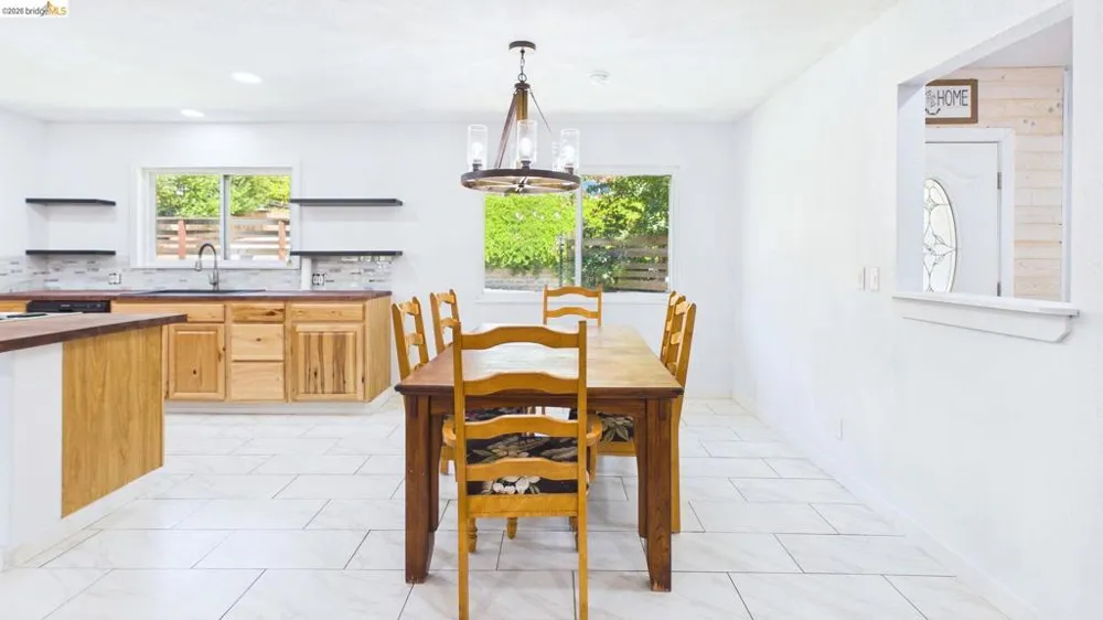 19085 North Dr Jamestown, CA 95327