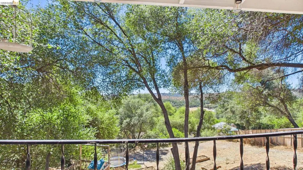 19085 North Dr Jamestown, CA 95327