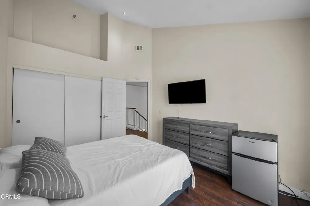 13912 Mcclure Avenue #6 Paramount, CA 90723