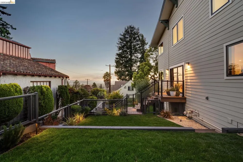1409 Scenic Ave Berkeley, CA 94708