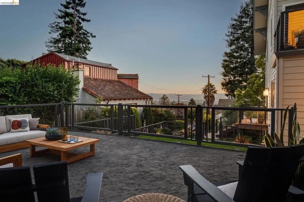 1409 Scenic Ave Berkeley, CA 94708