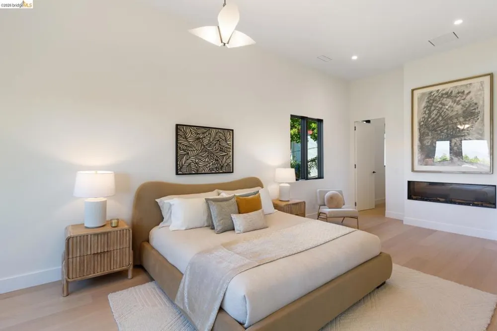 1409 Scenic Ave Berkeley, CA 94708