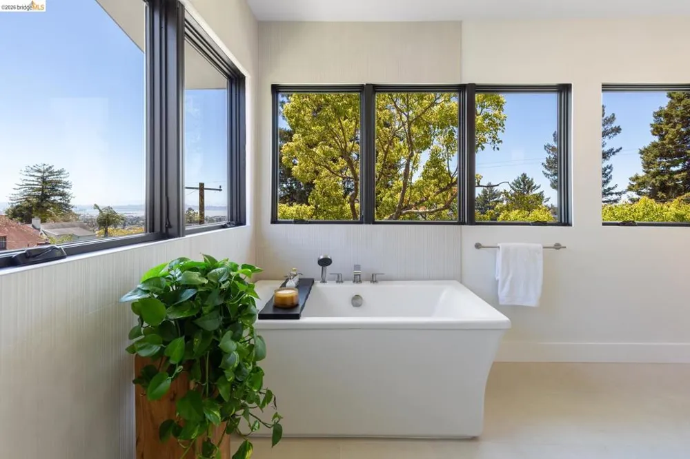 1409 Scenic Ave Berkeley, CA 94708