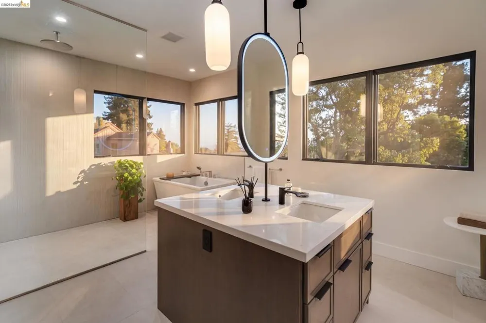 1409 Scenic Ave Berkeley, CA 94708
