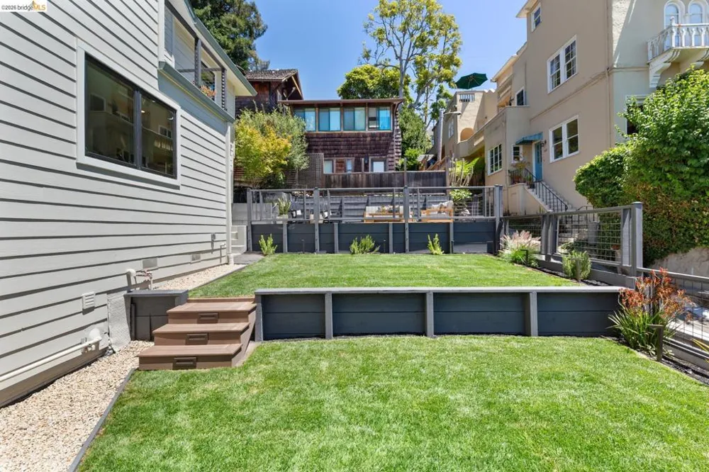 1409 Scenic Ave Berkeley, CA 94708