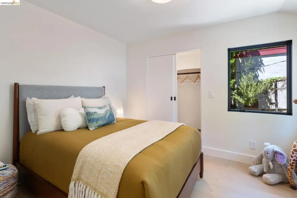 1409 Scenic Ave Berkeley, CA 94708