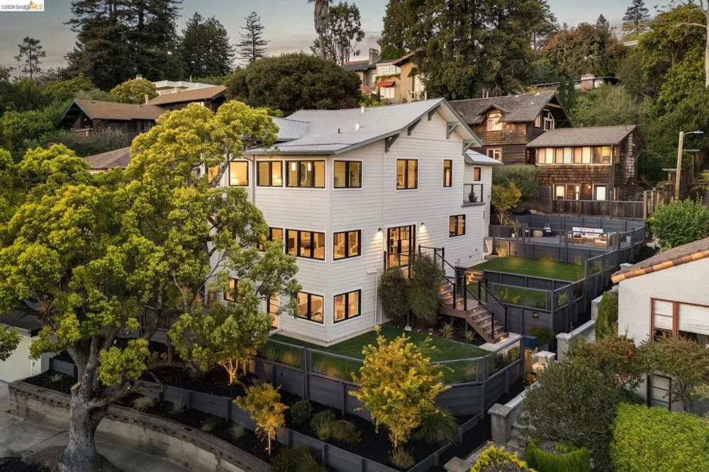1409 Scenic Ave Berkeley, CA 94708