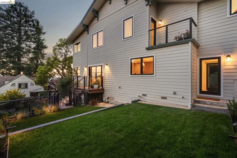 1409 Scenic Ave Berkeley, CA 94708