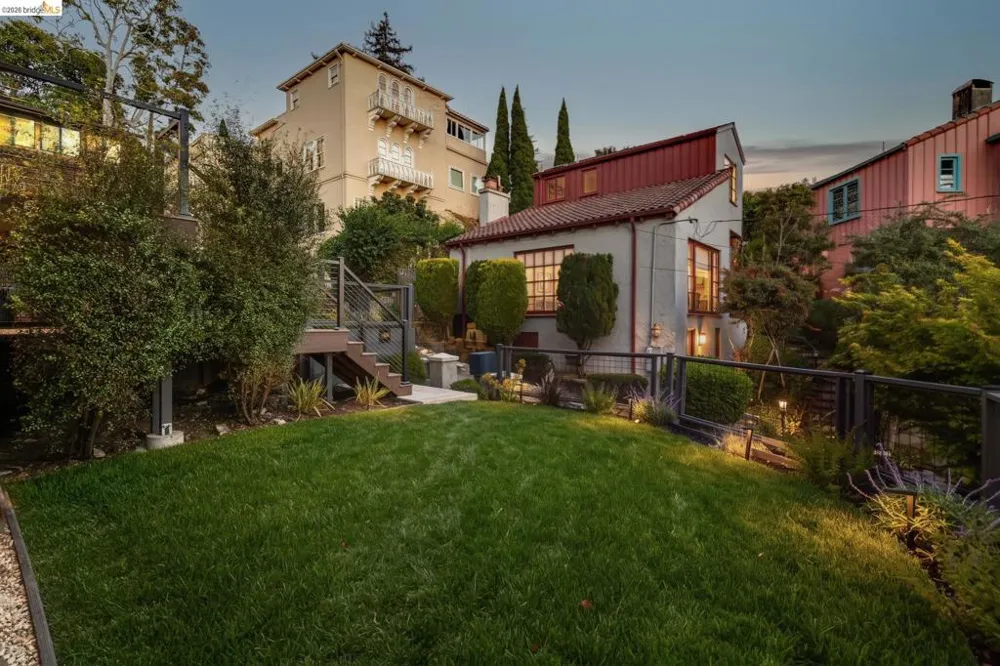 1409 Scenic Ave Berkeley, CA 94708