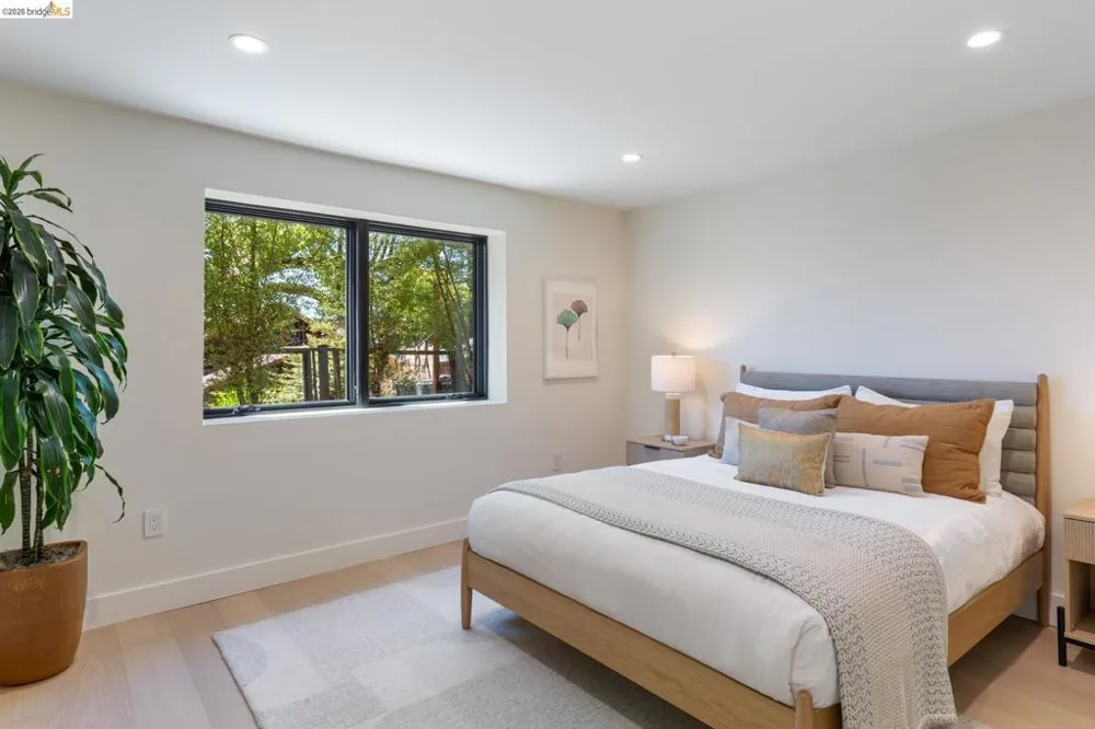 1409 Scenic Ave Berkeley, CA 94708