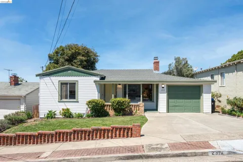 2313 Edith St