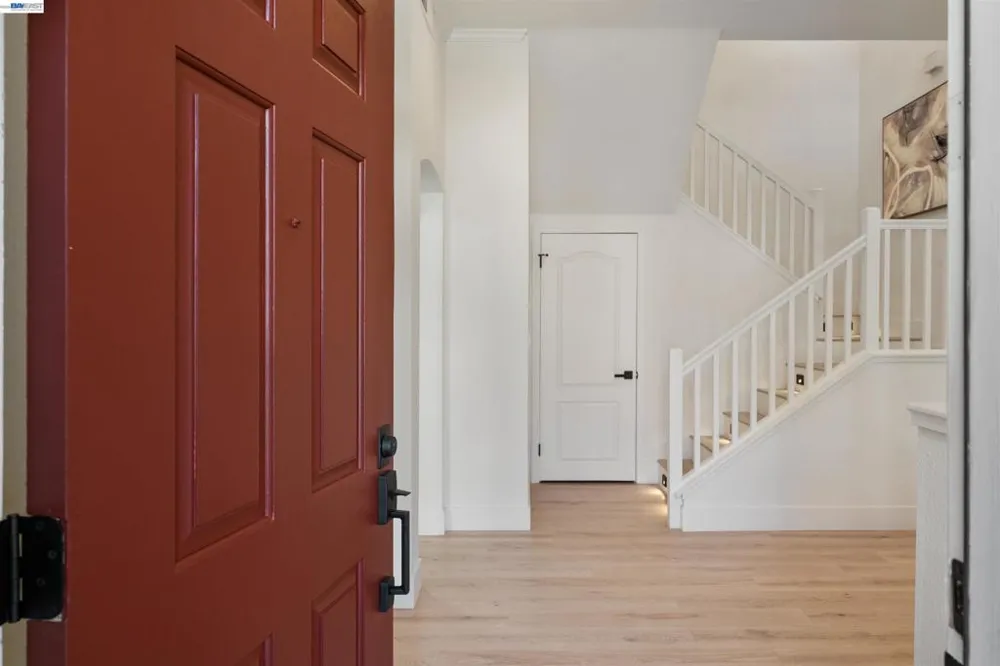 5740 Belleza Dr Pleasanton, CA 94588