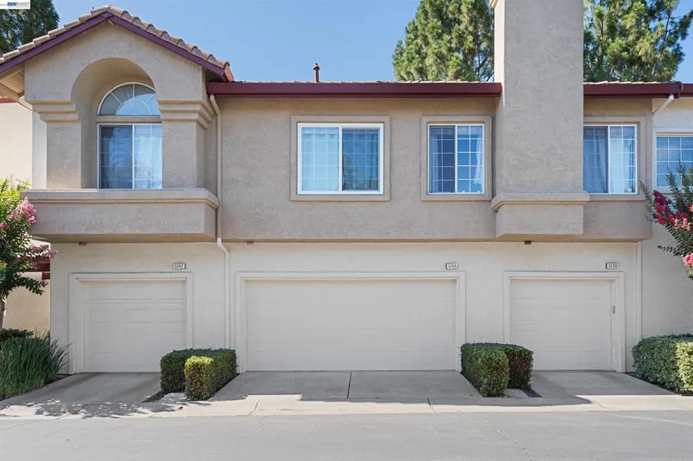 5740 Belleza Dr Pleasanton, CA 94588