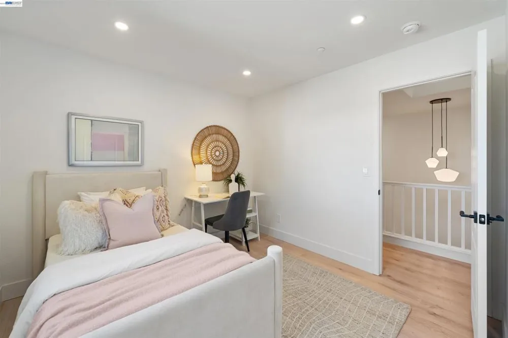 5740 Belleza Dr Pleasanton, CA 94588