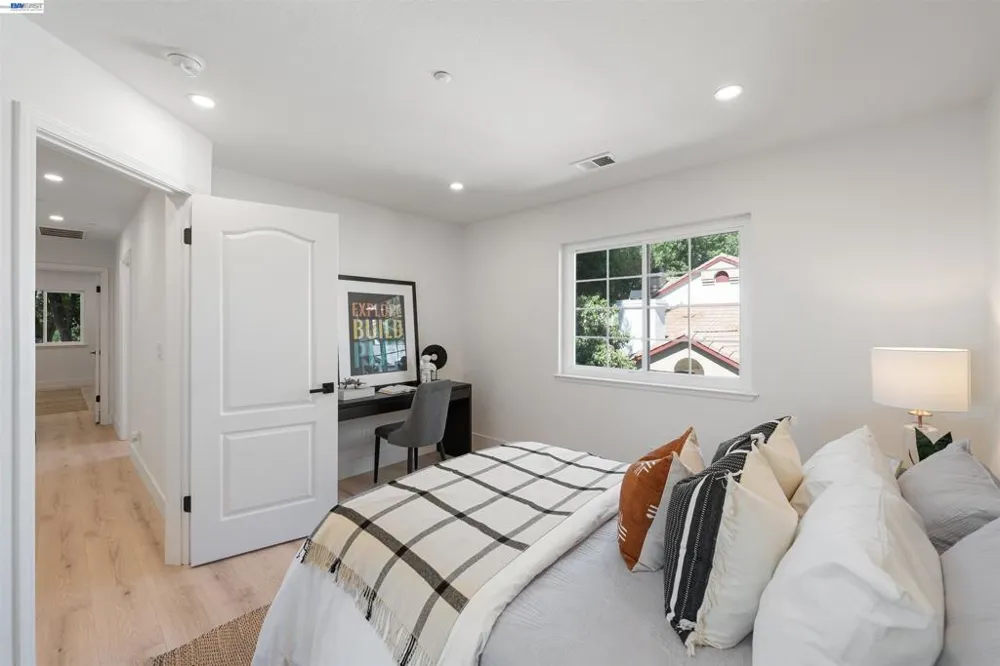 5740 Belleza Dr Pleasanton, CA 94588