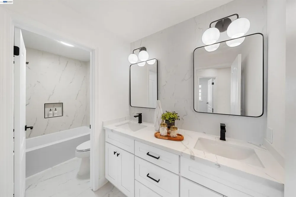 5740 Belleza Dr Pleasanton, CA 94588
