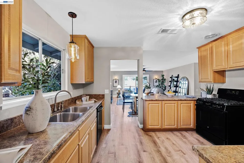 1035 Marigold Rd Livermore, CA 94551