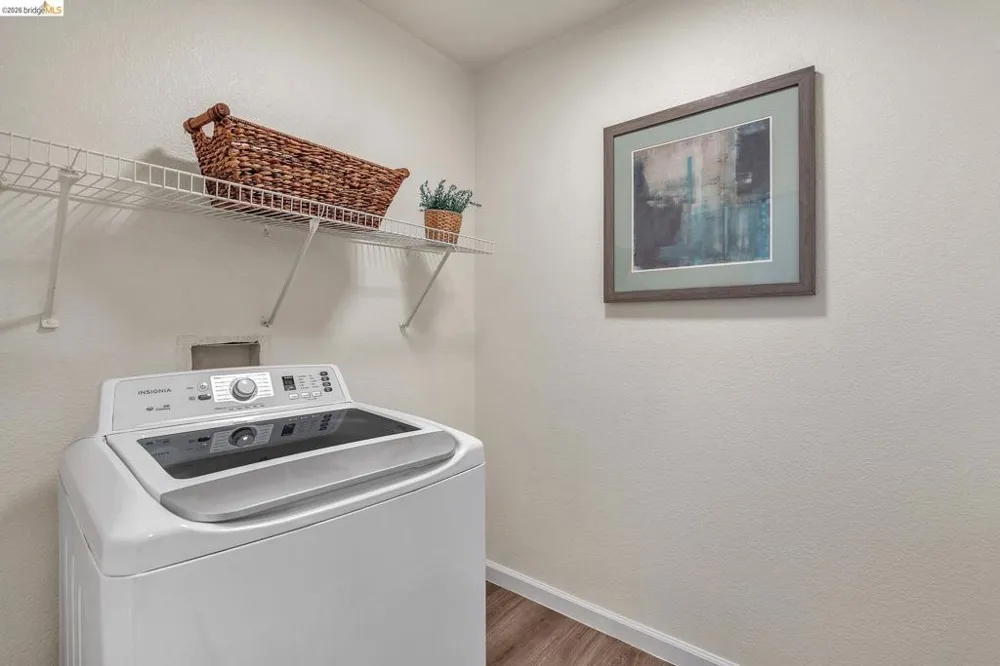544 Pine Creek Cir Fairfield, CA 94534