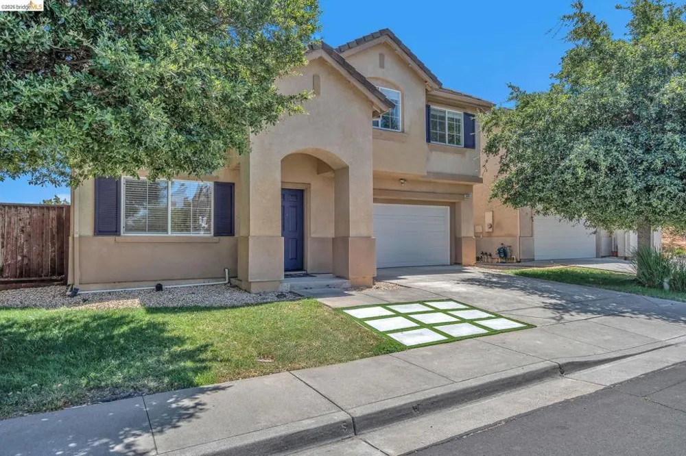 544 Pine Creek Cir Fairfield, CA 94534