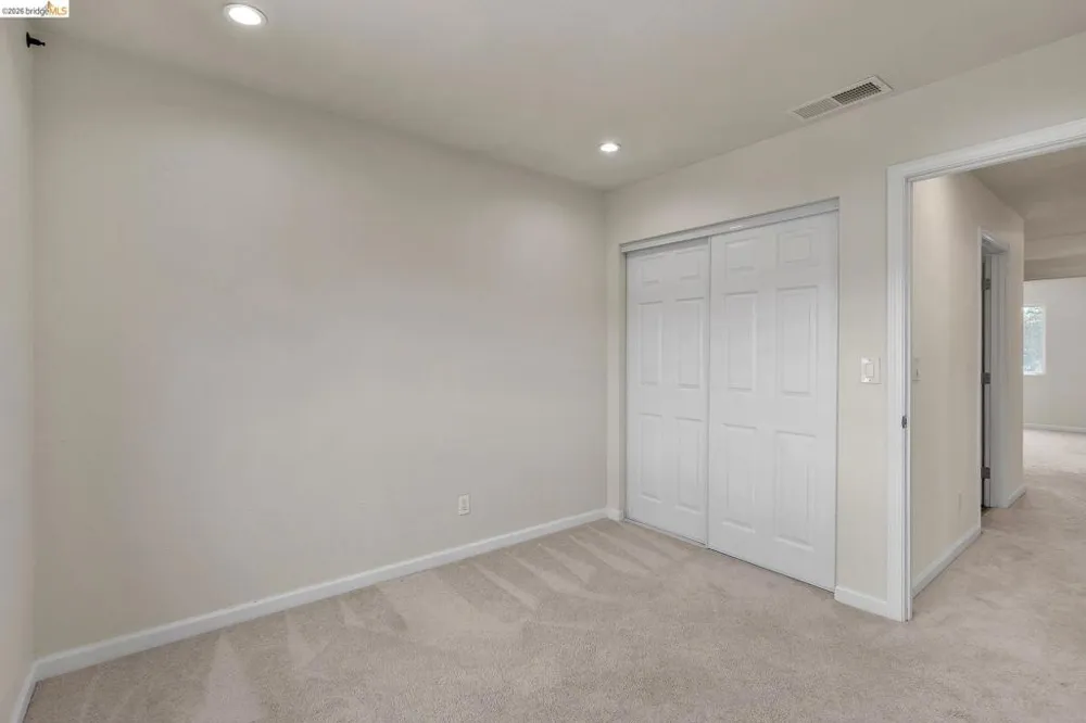 544 Pine Creek Cir Fairfield, CA 94534