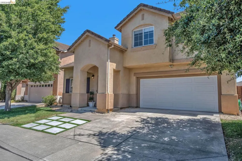 544 Pine Creek Cir Fairfield, CA 94534