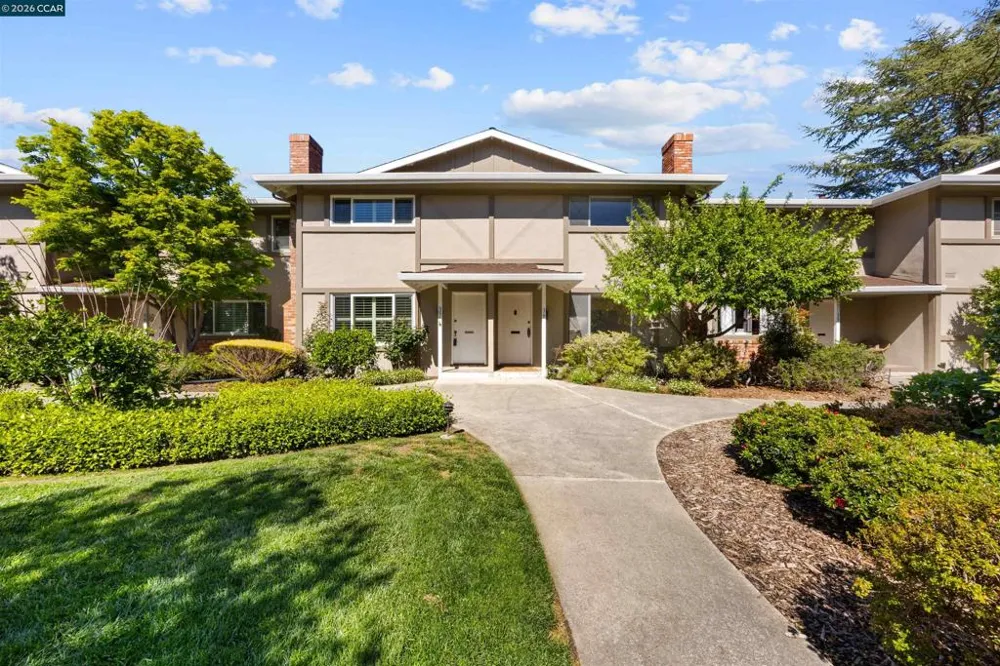 36 Miramonte Dr Moraga, CA 94556