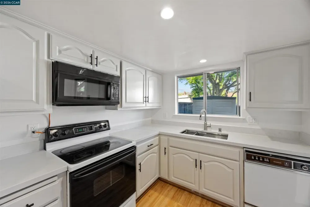 36 Miramonte Dr Moraga, CA 94556