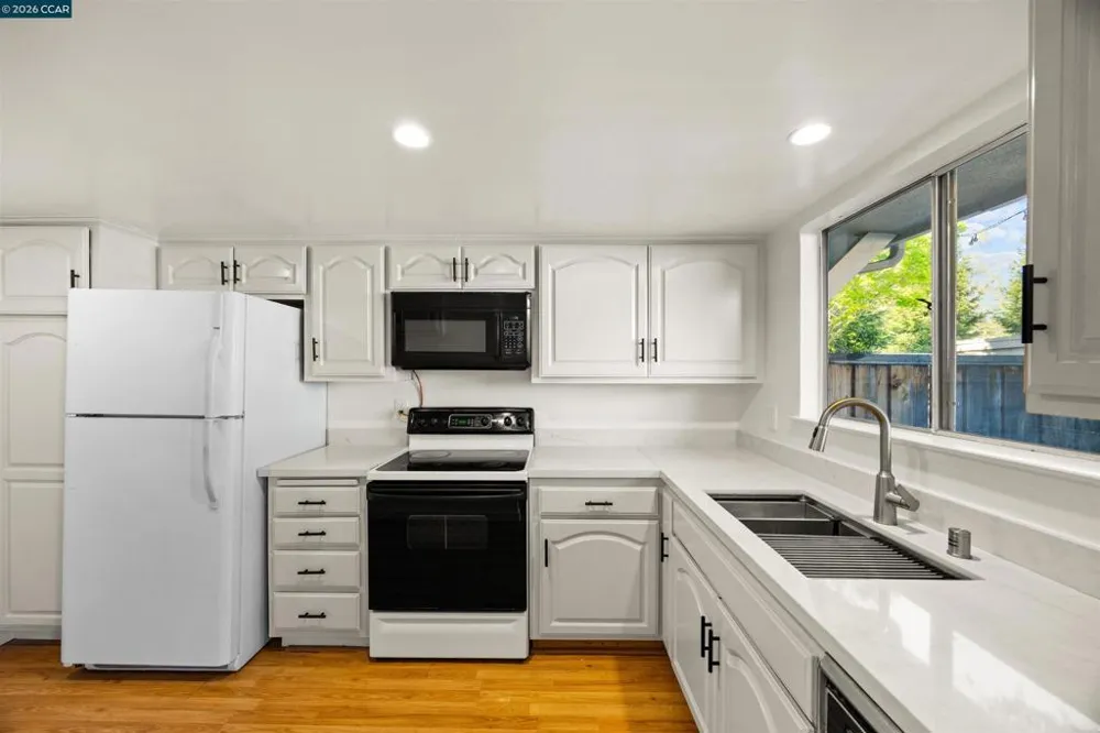 36 Miramonte Dr Moraga, CA 94556
