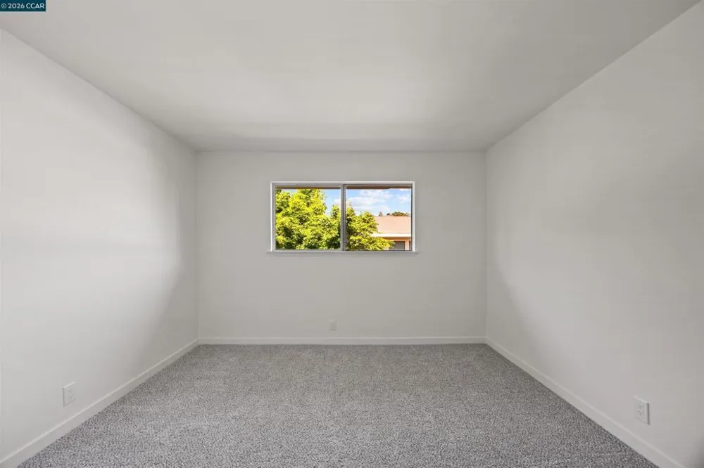 36 Miramonte Dr Moraga, CA 94556