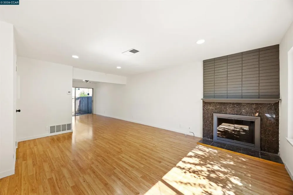 36 Miramonte Dr Moraga, CA 94556