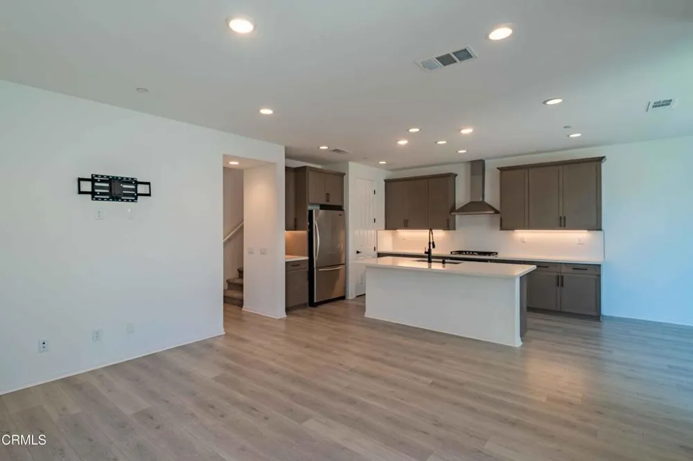1867 Malalenca Road Santa Paula, CA 93060