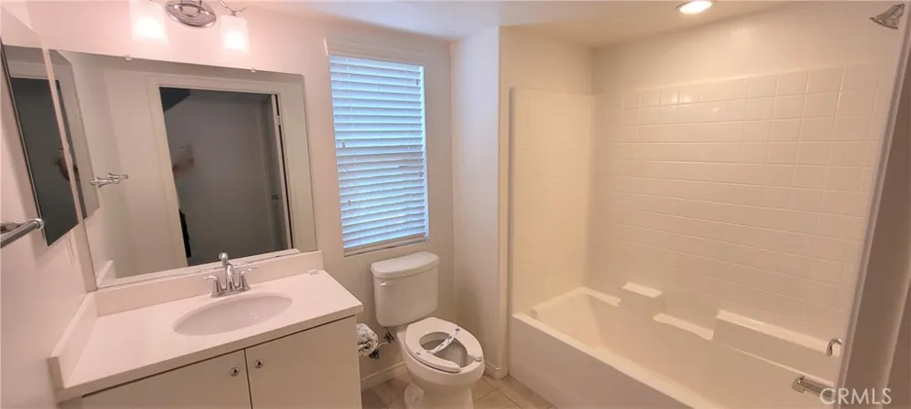 278 S Arroyo #D San Gabriel, CA 91776