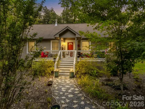 412 Whitestone Circle