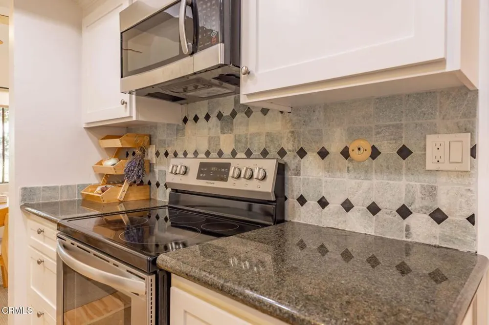 1001 Creekside Way #D Ojai, CA 93023
